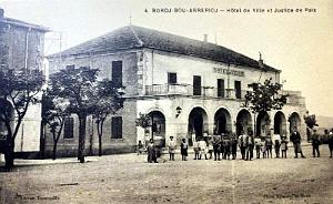 BORDJ-BOU-ARRERIDJ - HOTEL DE VILLE ET JUSTICE DE PAIX
